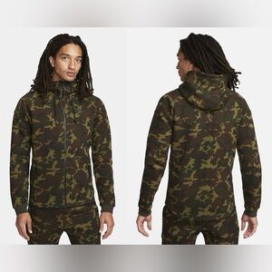 Nike Sportswear Tech Fleece OG Windrunner - Full-Zip Camo Jacket - Sz US L